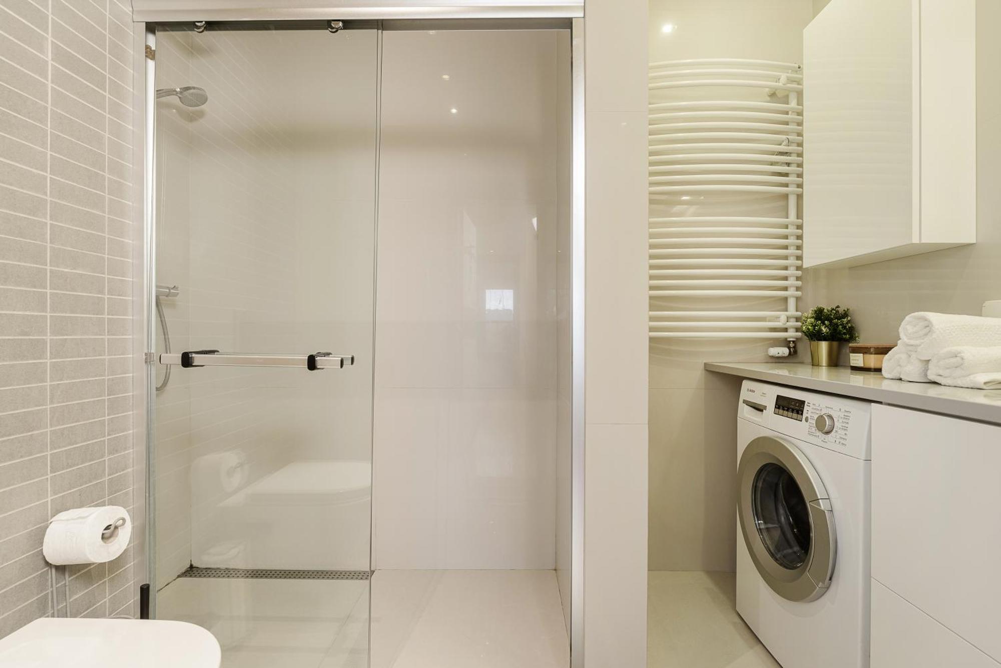 Luxury Apartments Mennica Residence With Parking Варшава Экстерьер фото