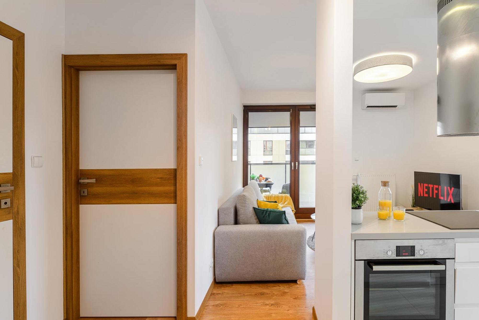 Luxury Apartments Mennica Residence With Parking Варшава Экстерьер фото