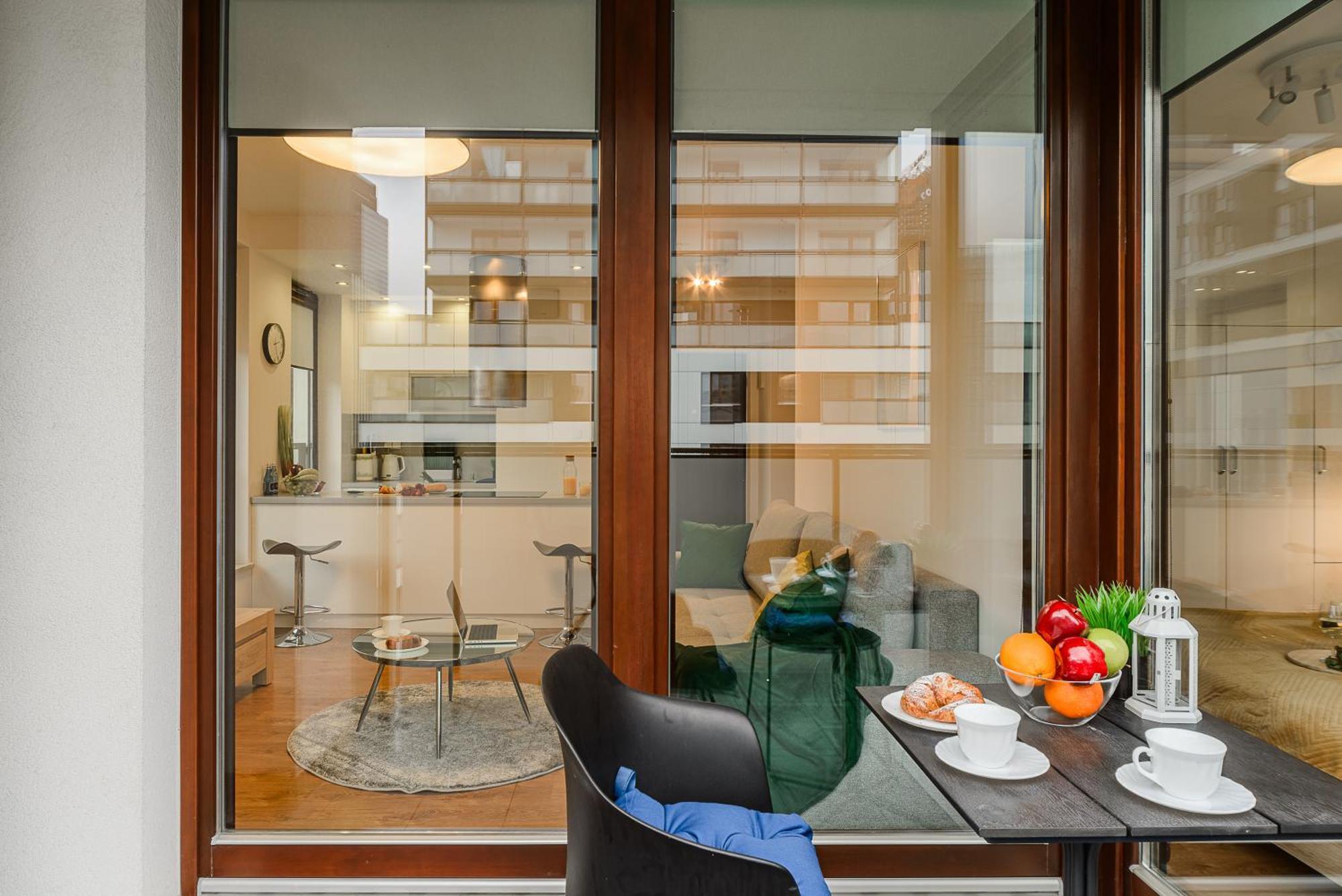 Luxury Apartments Mennica Residence With Parking Варшава Экстерьер фото